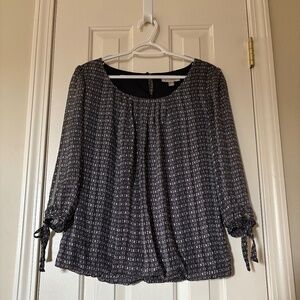 Roz & Ali Size Medium Black and White Top